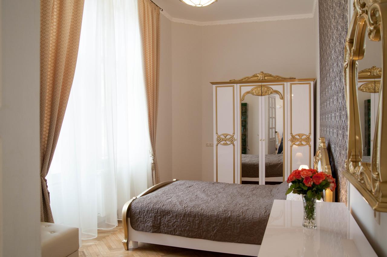 Luxury Lviv Apartment Exteriör bild